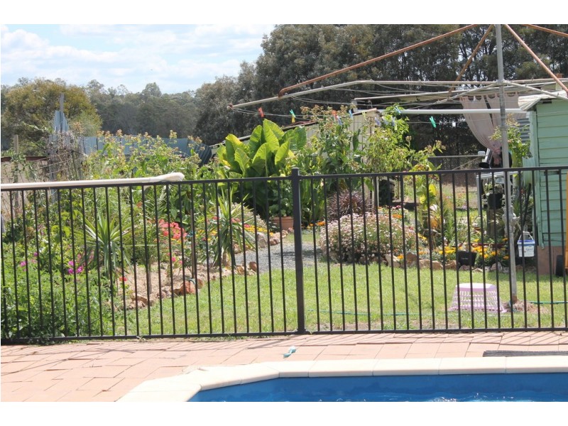 11 Main Street, Cloyna QLD 4605