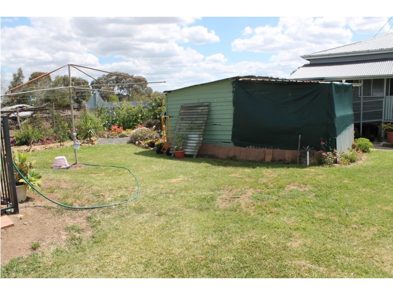 11 Main Street, Cloyna QLD 4605