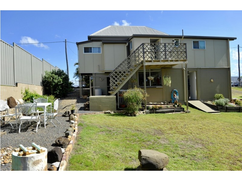 1 Bridge Street, Bundaberg East QLD 4670