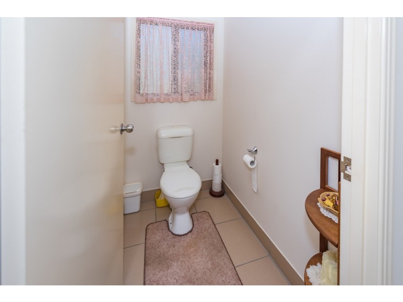 17 Mc Pherson Court, Gin Gin QLD 4671