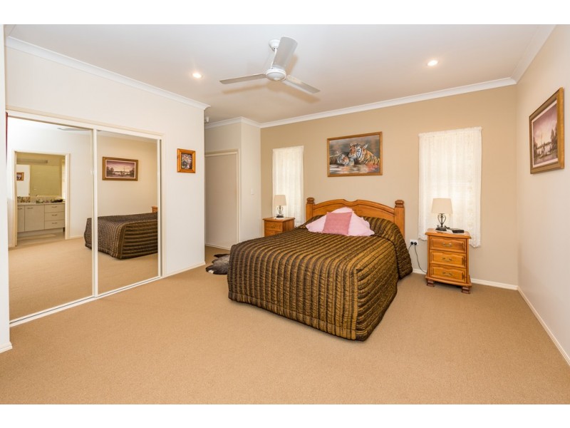 17 Mc Pherson Court, Gin Gin QLD 4671