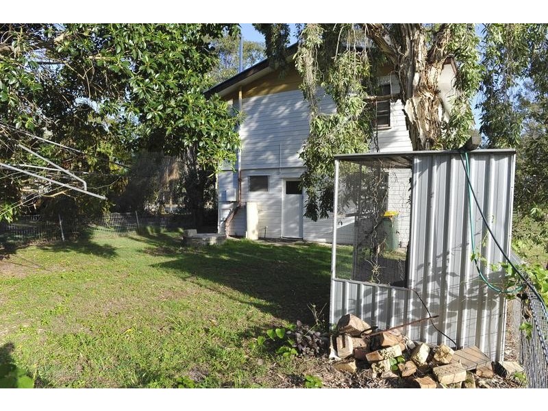49 McIntosh Avenue, Elliott Heads QLD 4670