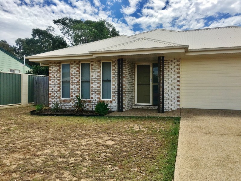 8 Cycad Close, Moore Park Beach QLD 4670