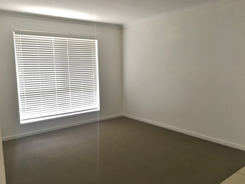 8 Cycad Close, Moore Park Beach QLD 4670