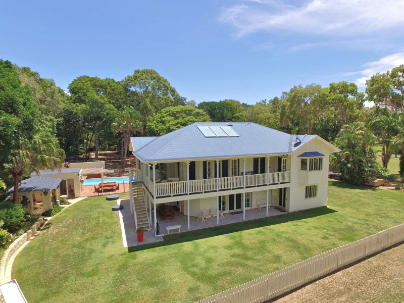 250 Sylvan Drive, Moore Park Beach QLD 4670