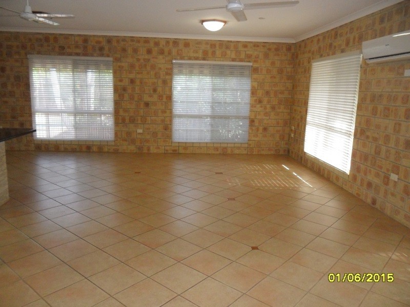 1 Park Estate Drive, Branyan QLD 4670