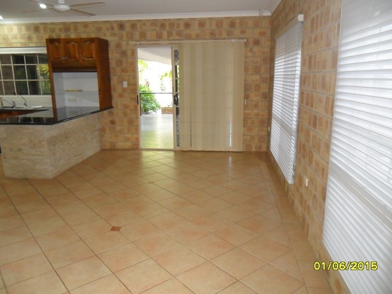 1 Park Estate Drive, Branyan QLD 4670