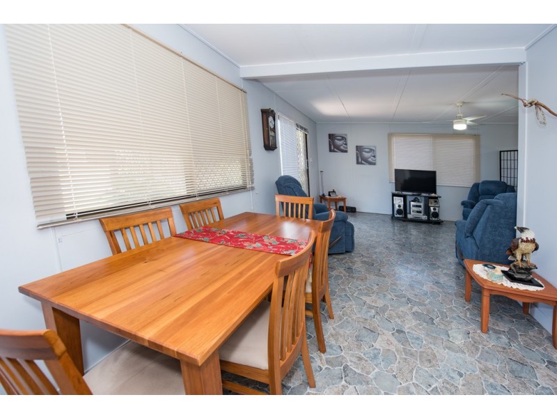 19 Palm Court, Moore Park Beach QLD 4670