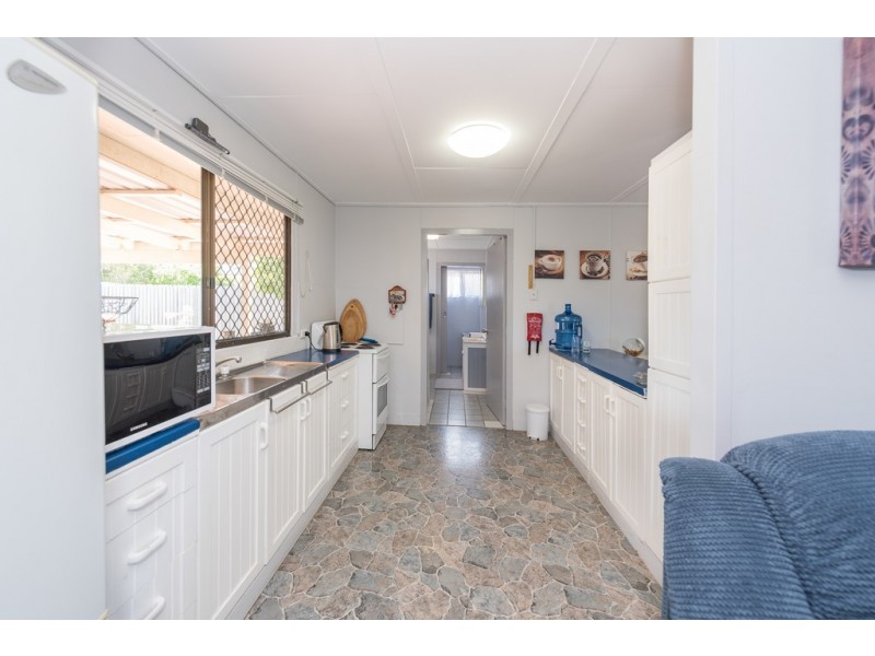 19 Palm Court, Moore Park Beach QLD 4670