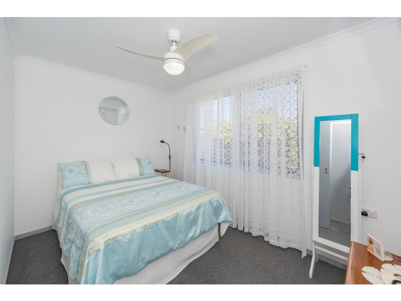 19 Palm Court, Moore Park Beach QLD 4670