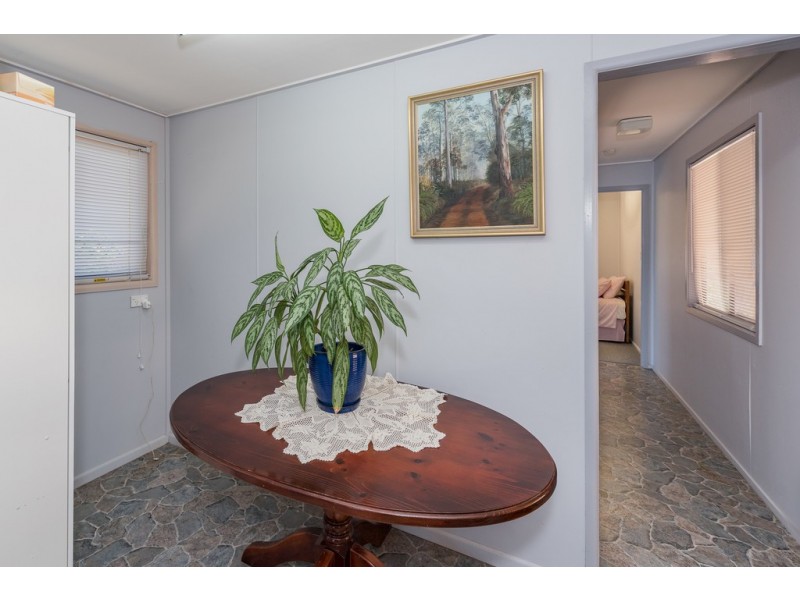 19 Palm Court, Moore Park Beach QLD 4670