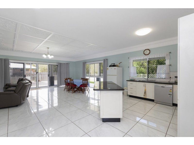 21 Gengers Road, Moore Park Beach QLD 4670