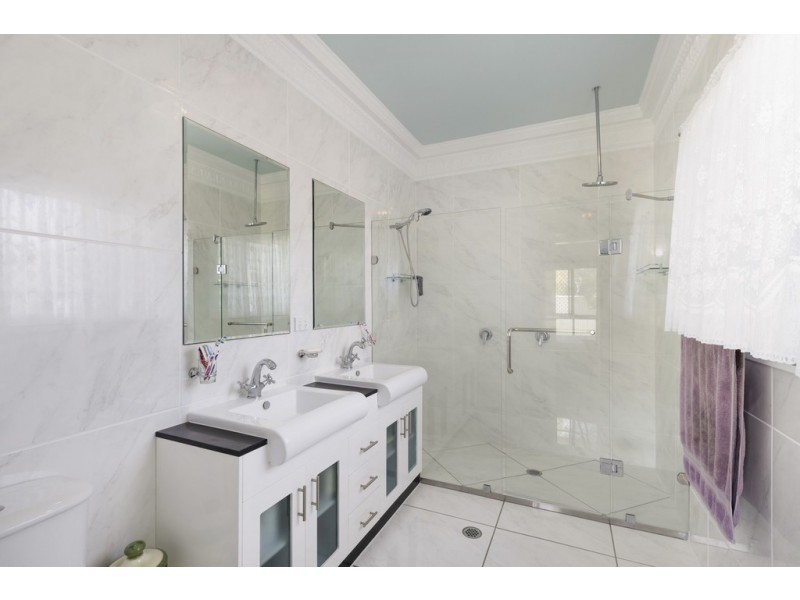 21 Gengers Road, Moore Park Beach QLD 4670