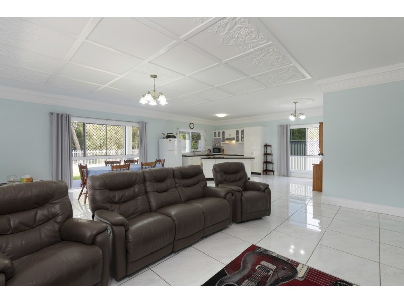 21 Gengers Road, Moore Park Beach QLD 4670