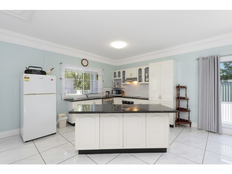 21 Gengers Road, Moore Park Beach QLD 4670