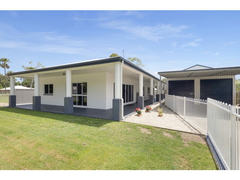 21 Gengers Road, Moore Park Beach QLD 4670