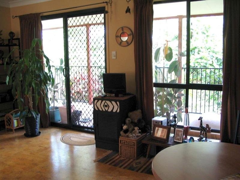 50A Old Gin Gin Road, Oakwood Caravan Park, Oakwood QLD 4670