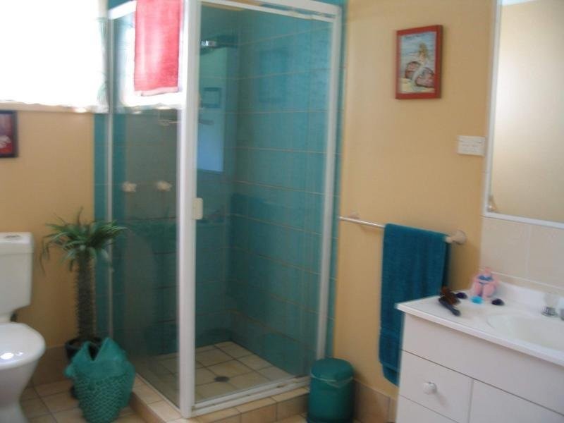 50A Old Gin Gin Road, Oakwood Caravan Park, Oakwood QLD 4670