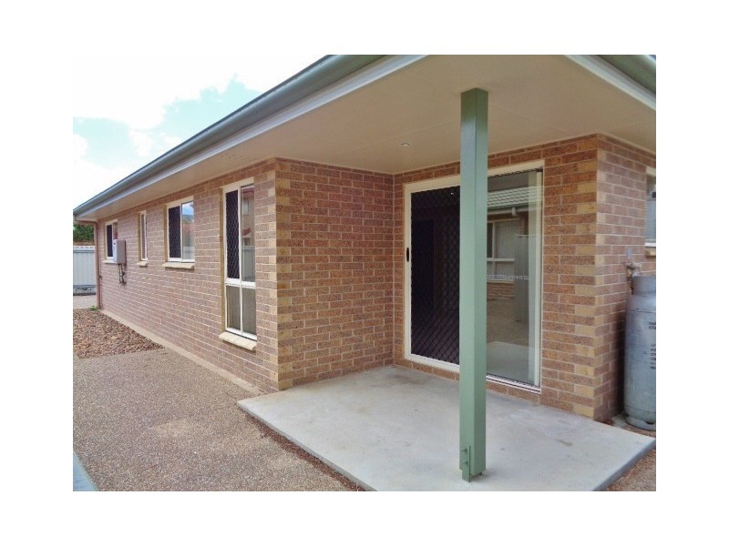 2/67 Electra Street, Bundaberg West QLD 4670