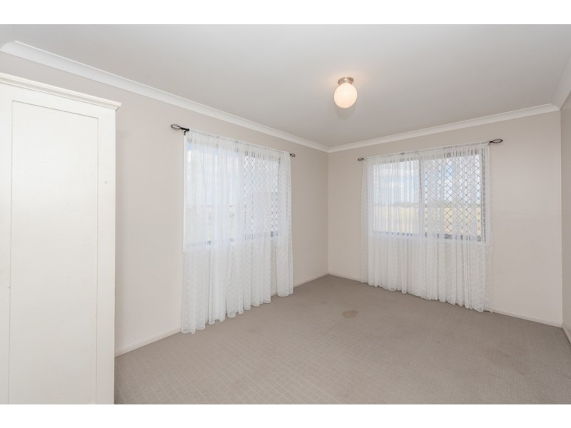 381 Three Chain Rd, Alloway QLD 4670