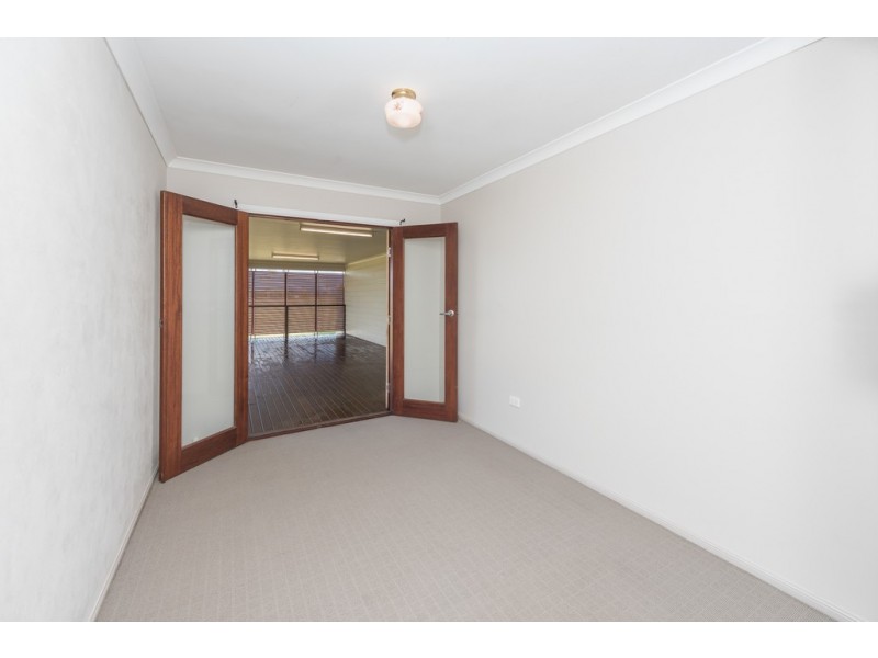 381 Three Chain Rd, Alloway QLD 4670
