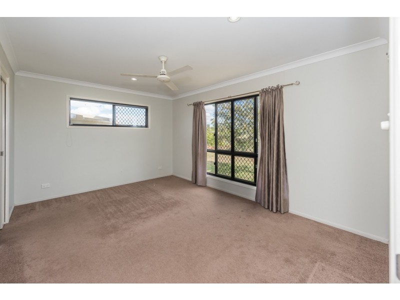 381 Three Chain Rd, Alloway QLD 4670