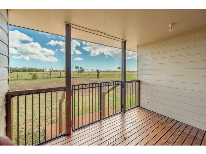 381 Three Chain Rd, Alloway QLD 4670