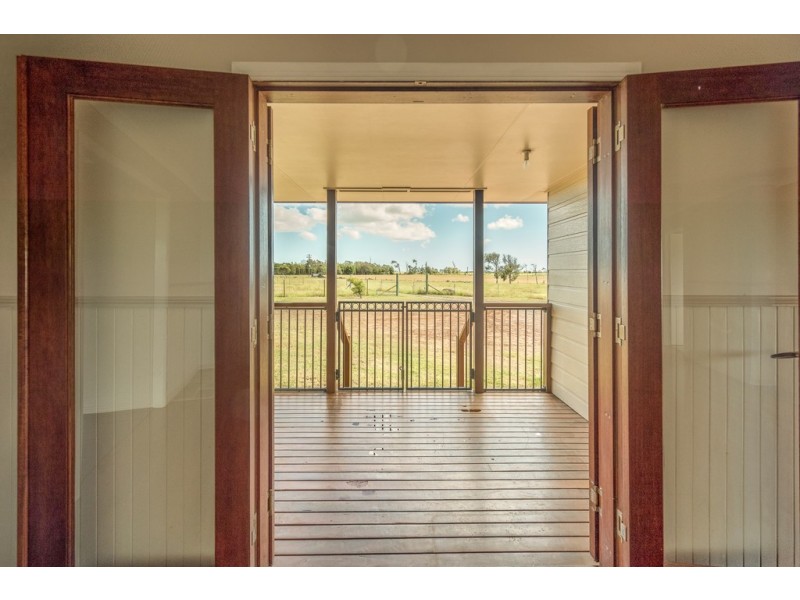 381 Three Chain Rd, Alloway QLD 4670