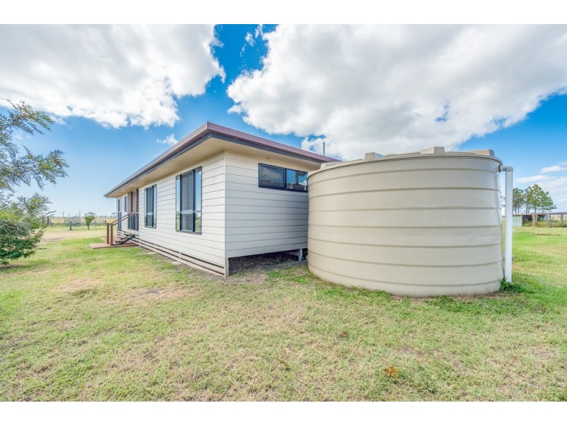 381 Three Chain Rd, Alloway QLD 4670