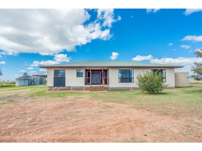 381 Three Chain Rd, Alloway QLD 4670