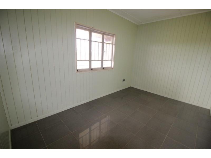 145 Woods Road West, Alloway QLD 4670