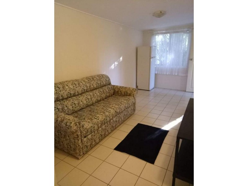 24/20 Childers Road, Kensington QLD 4670