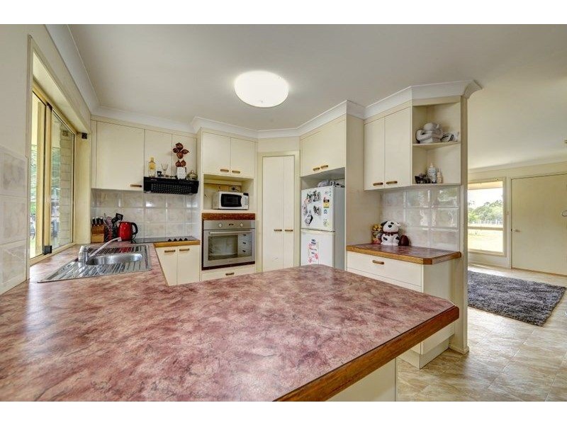 194 Kalbar Rd, South Kolan QLD 4670