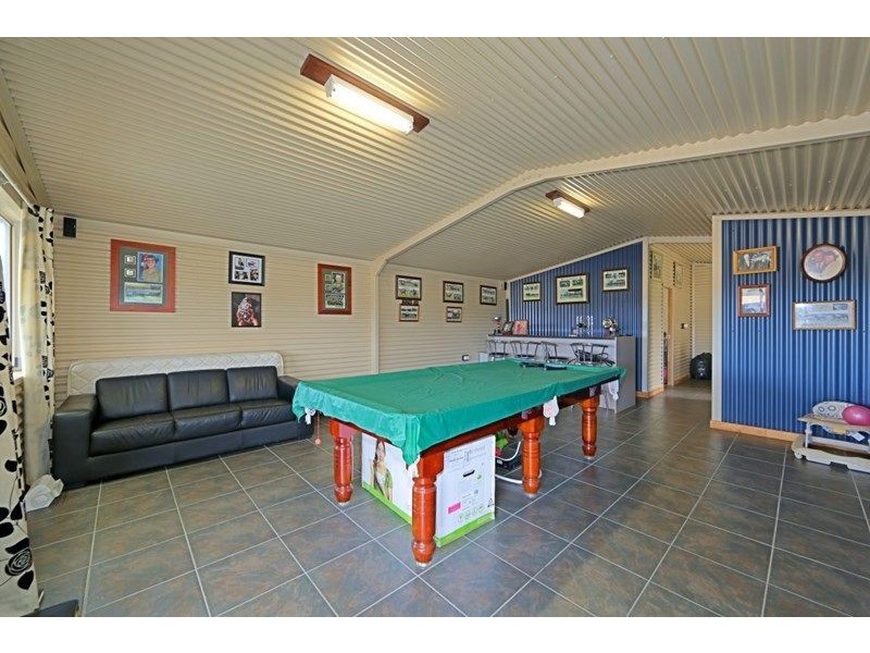 194 Kalbar Rd, South Kolan QLD 4670