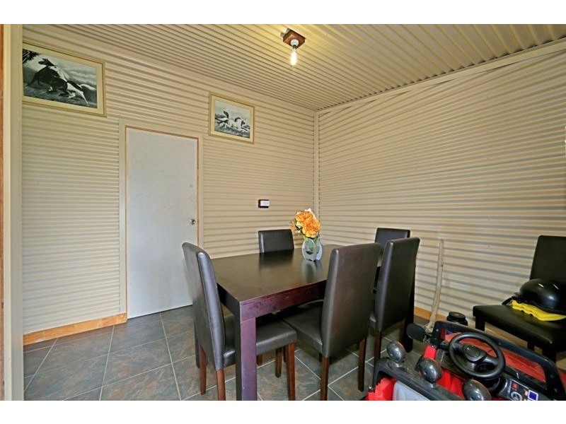 194 Kalbar Rd, South Kolan QLD 4670