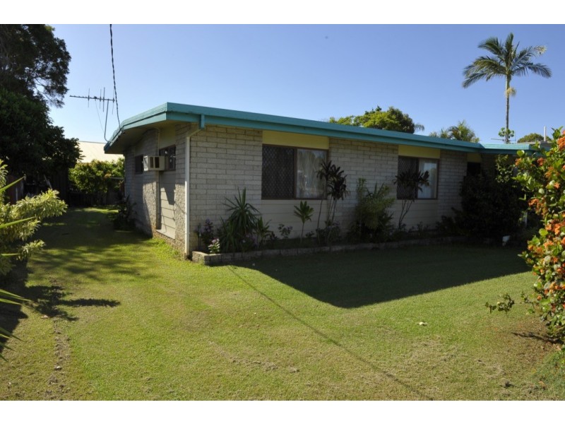 27 OLSEN STREET, Bundaberg East QLD 4670