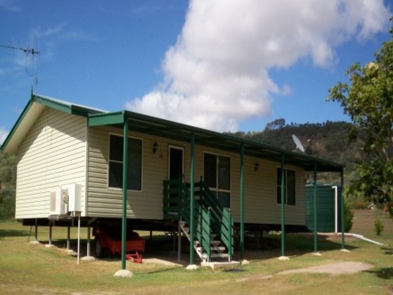 4 Heusman Street, Mount Perry QLD 4671