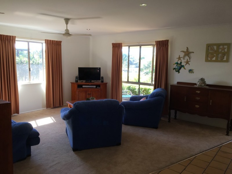4 Lorikeet Avenue, Woodgate QLD 4660