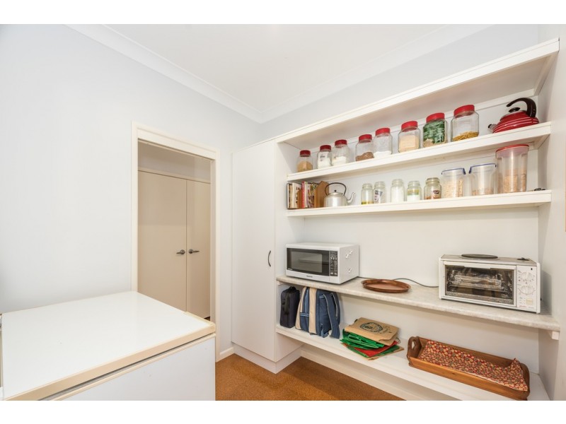 127 Malvern Drive, Moore Park Beach QLD 4670