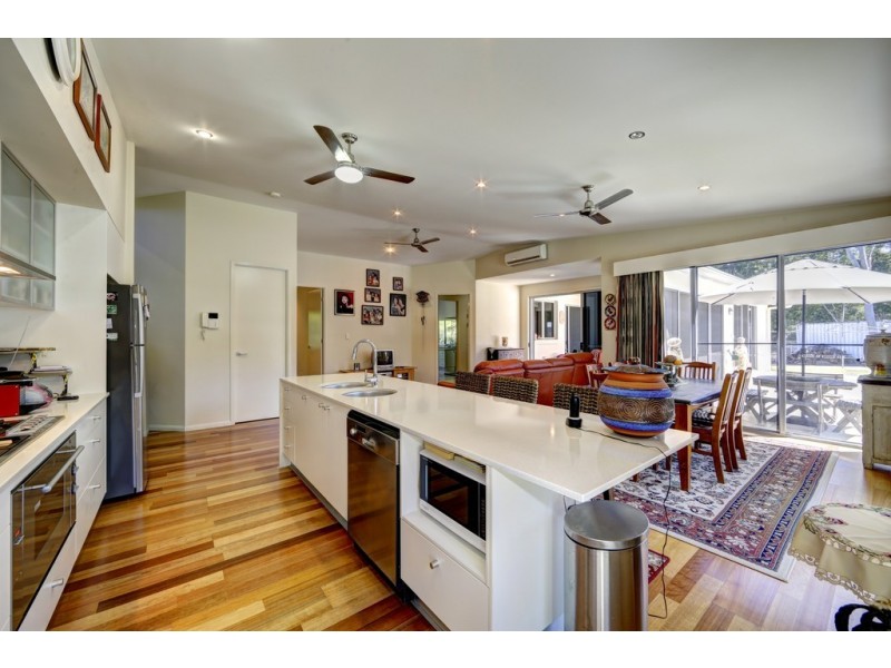 28 Kingfisher Crescent, Moore Park Beach QLD 4670