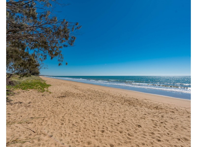 125 Malvern Drive, Moore Park Beach QLD 4670