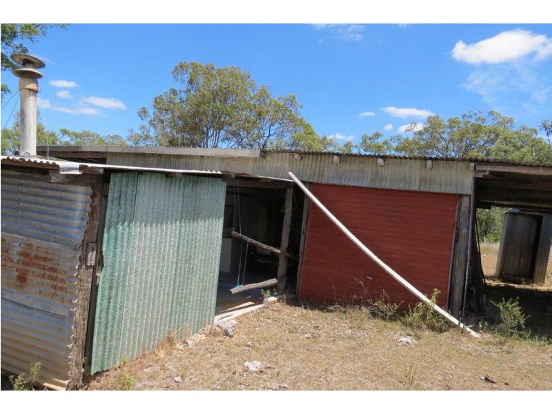 15 Scrub Road, Mount Perry QLD 4671