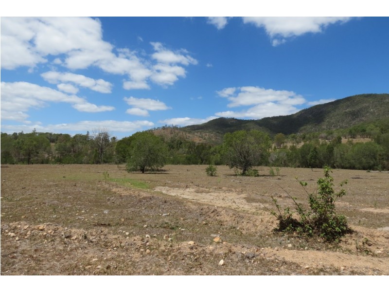 48 Swindon Road, Mount Perry QLD 4671