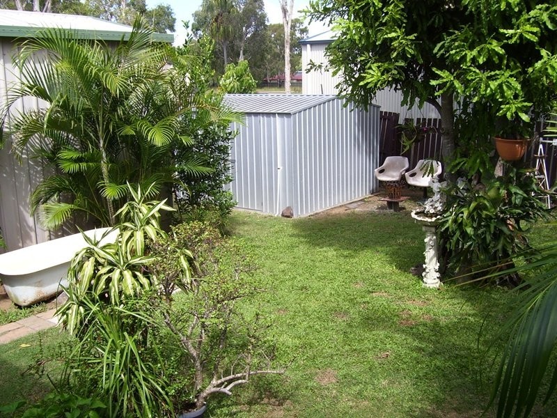 9 Palm Crt, Moore Park Beach QLD 4670