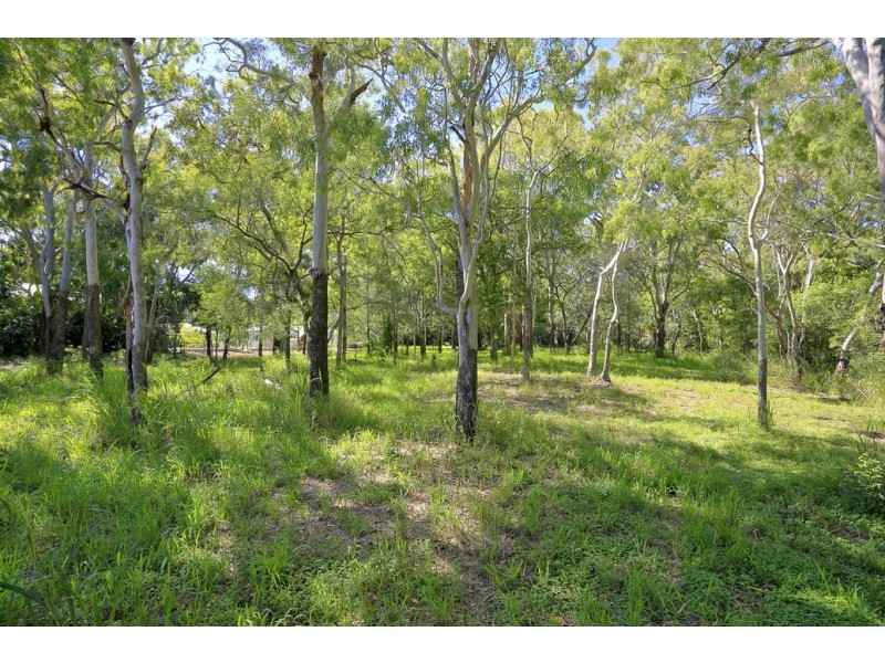 20 Lagoon Drive, Moore Park Beach QLD 4670