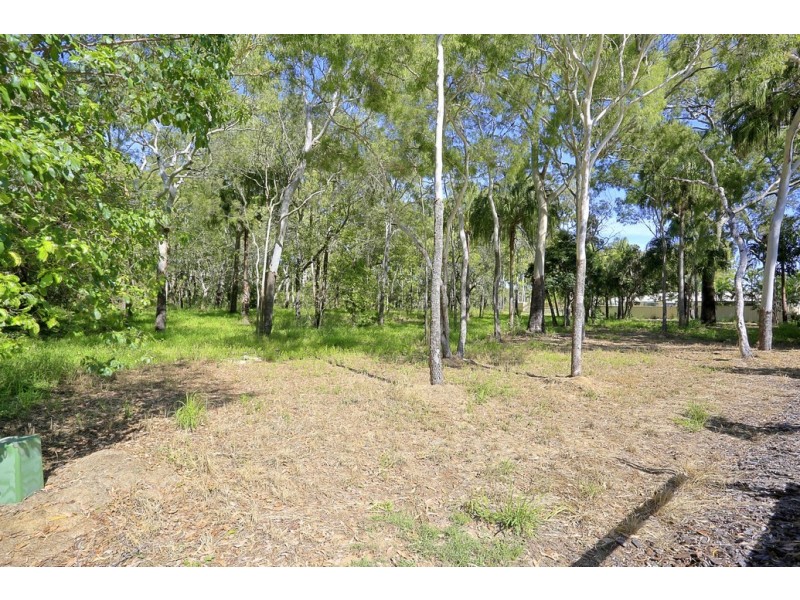 20 Lagoon Drive, Moore Park Beach QLD 4670