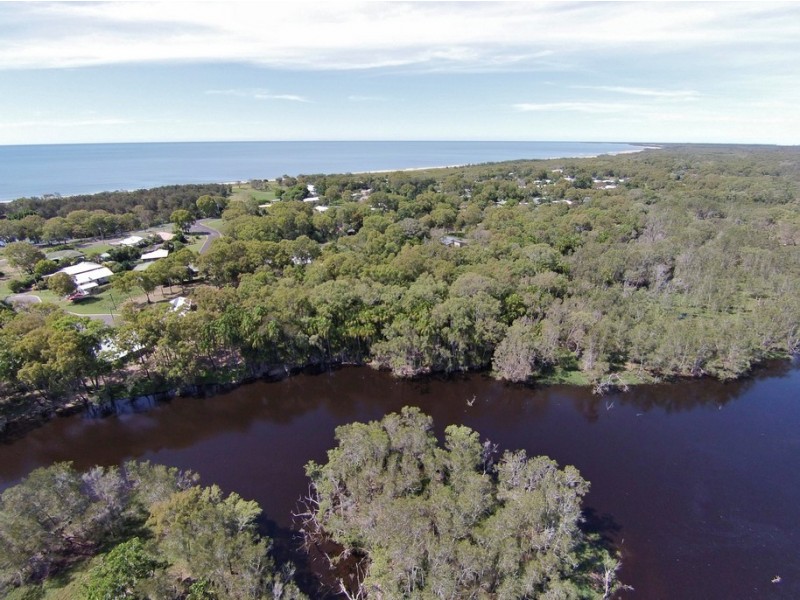 20 Lagoon Drive, Moore Park Beach QLD 4670