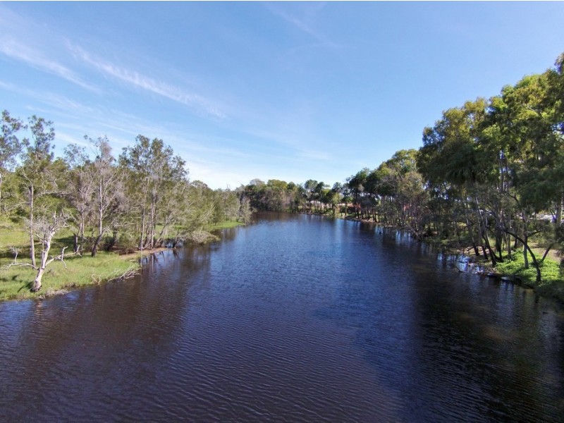 20 Lagoon Drive, Moore Park Beach QLD 4670