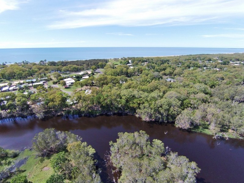 20 Lagoon Drive, Moore Park Beach QLD 4670