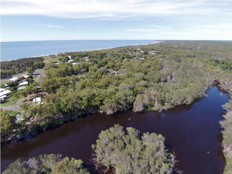 20 Lagoon Drive, Moore Park Beach QLD 4670